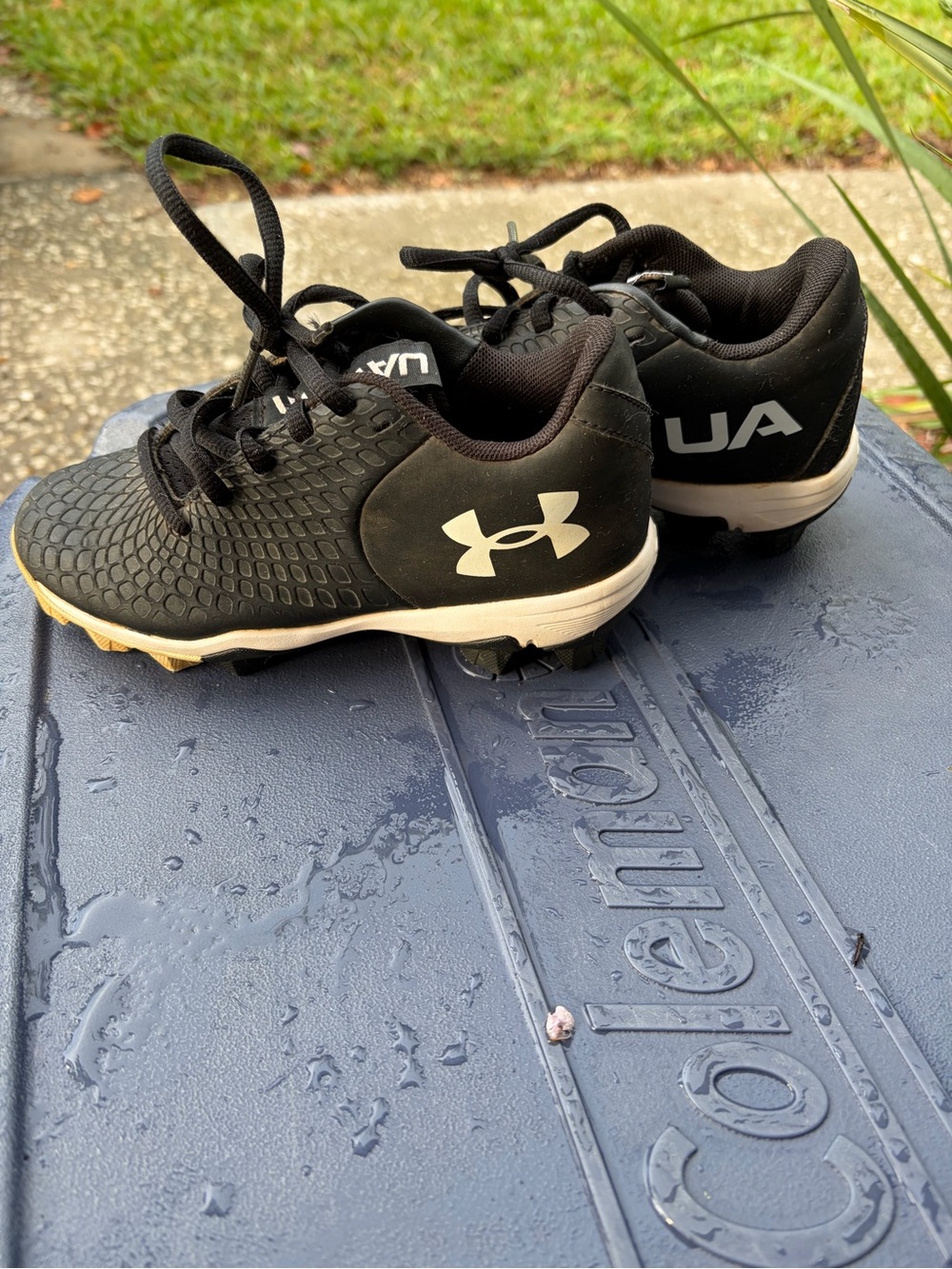 Under Armour Kids Black and White Cleats Sneakers